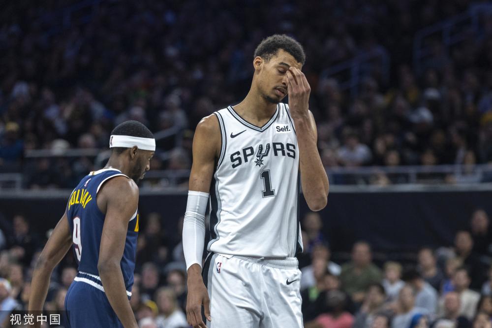 湖人队的引 湖人队的引