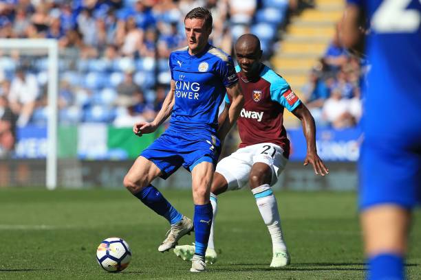 梅州vs亚泰首发：双方皆4外援 叶楚贵&杨超声先发